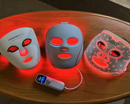 LED mask in red light mode, 633nm